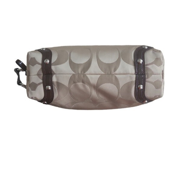 EUC Coach signature Women's metal chain stud shoulder bag & wallet set, tan - Picture 5 of 16